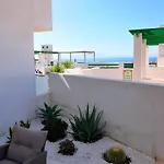 アパート Ocean Retreat With Terrace And Tennis *