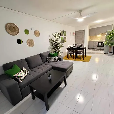 公寓 Ocean Retreat With Terrace And Tennis